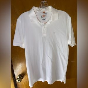 DOCKERS WHITE TEE